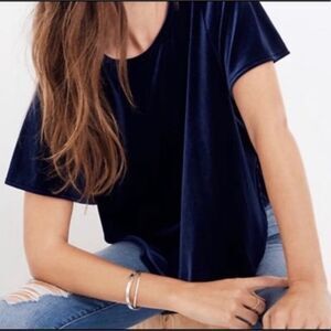 Madewell | XS | Navy Blue Velvet Flutter Sleeves Top cropped velvet tee shirt